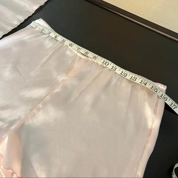 Vintage Diana Hand Embroidered Pink vintage satin intimates Set Shorts & top, M - Picture 5 of 13